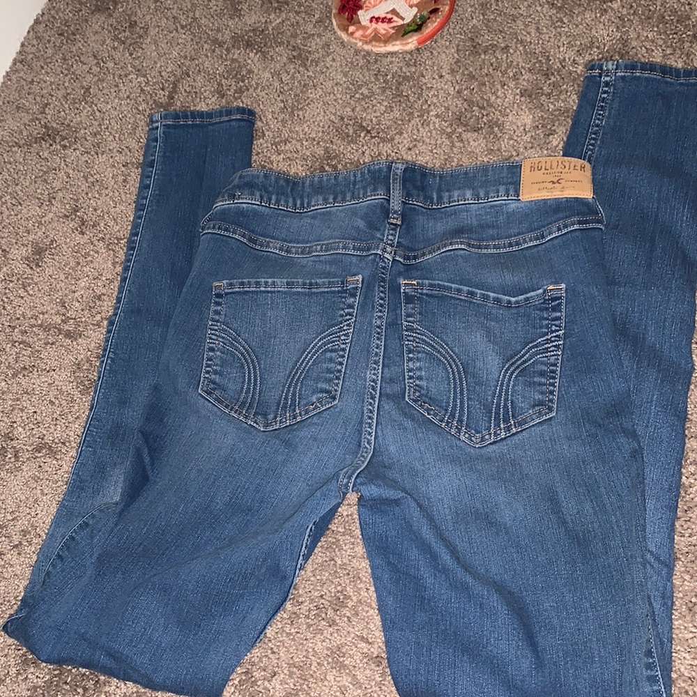 High waisted Hollister Jeans No holes